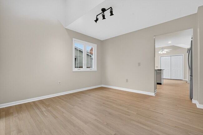 Building Photo - 43 Copley Rd