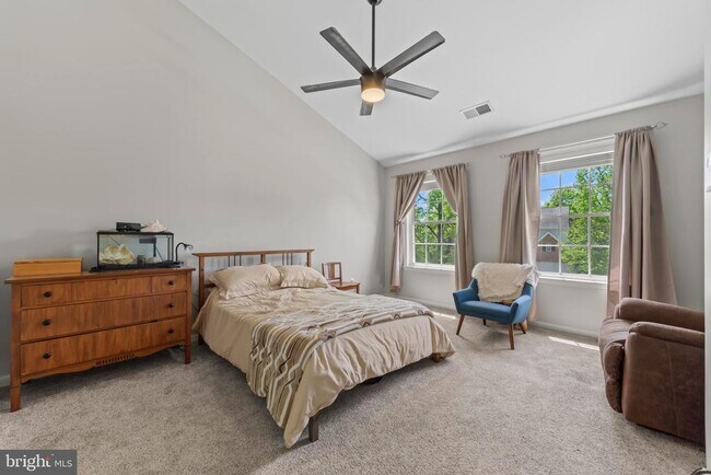 Building Photo - 43340 Wintersrun Ct