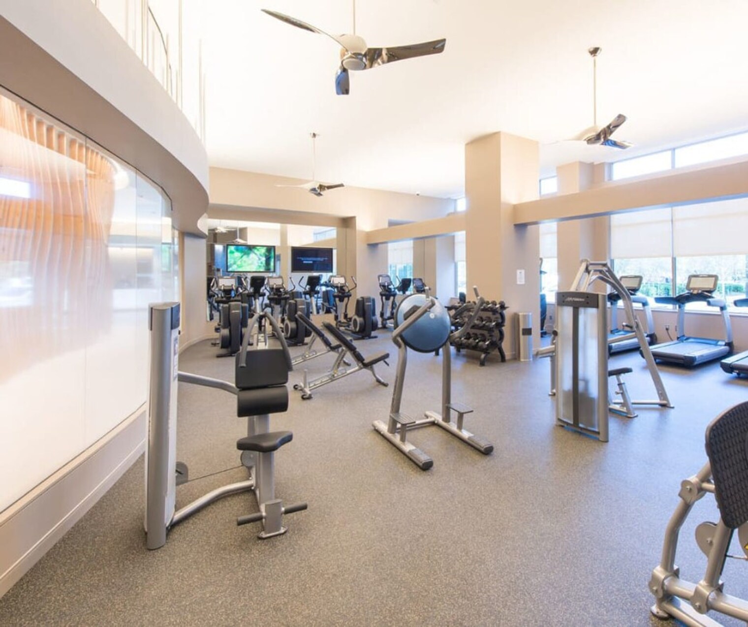 Building Photo - 1200 S Fern St