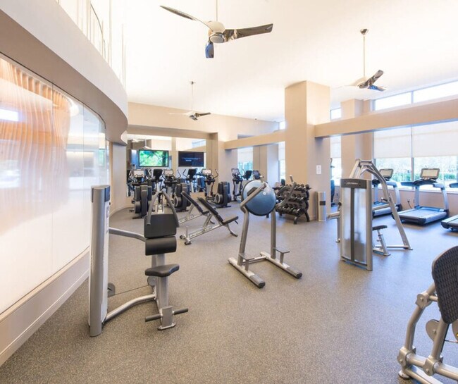 Building Photo - 1200 S Fern St