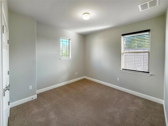 Building Photo - 7112 Cut Plains Trail