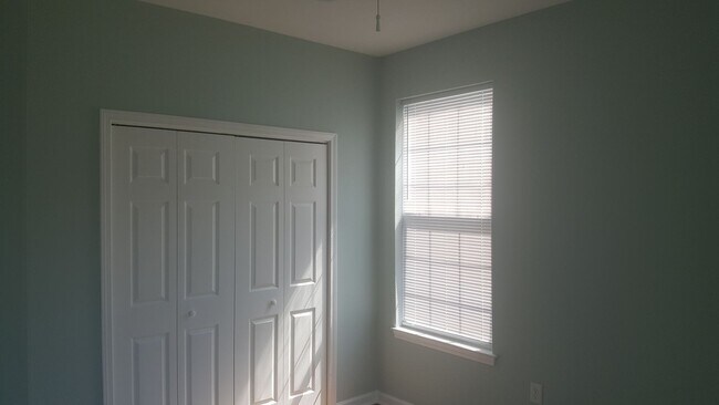 Building Photo - 1st floor 1bed 1 bath condo Fairways at Ri...