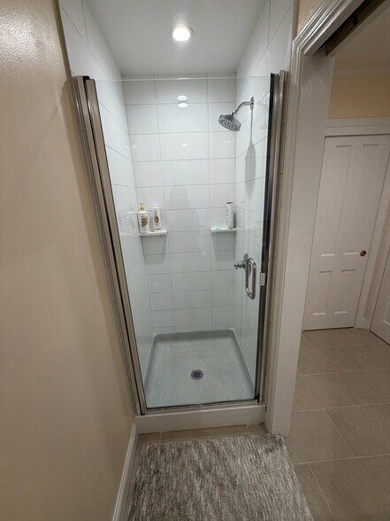 Building Photo - 125 Goodfellow Dr