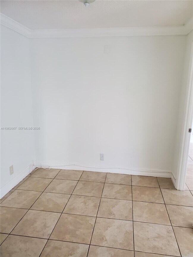 Building Photo - 1300 Moffett St