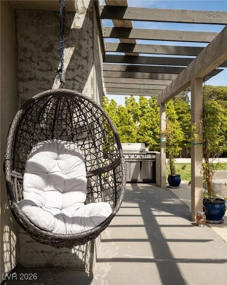 Building Photo - 2940 Rosanna St