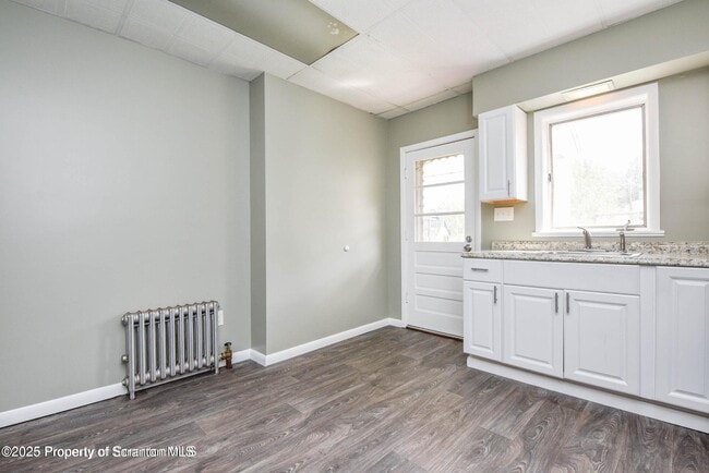 Building Photo - 1225 S Irving Ave