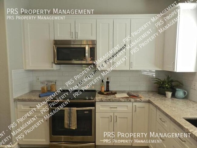 Building Photo - 2052 E La Costa Dr