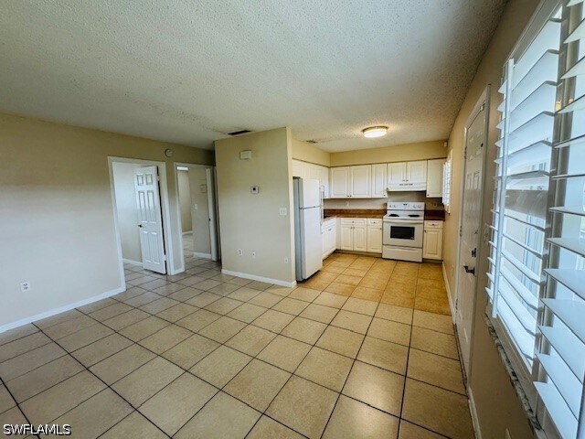 Building Photo - 3325 Arpt Rd S