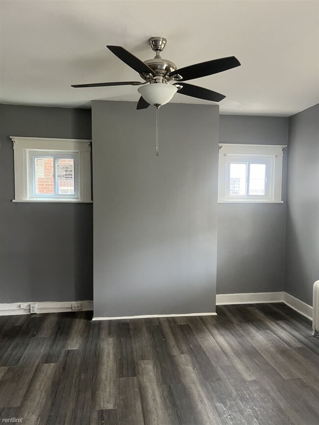 Building Photo - 3 br, 1.5 bath House - 903 Adelaide Street