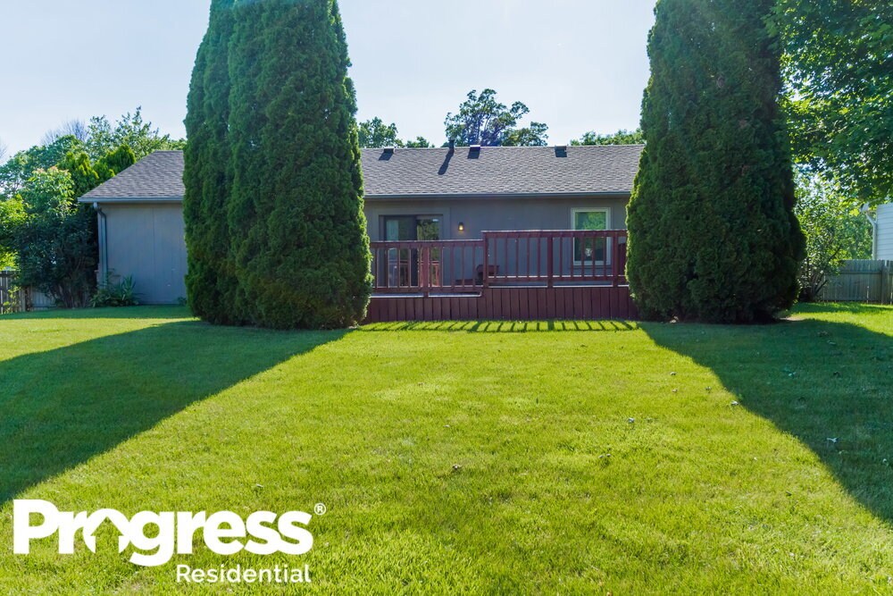 Building Photo - 7665 Geist Estates Dr