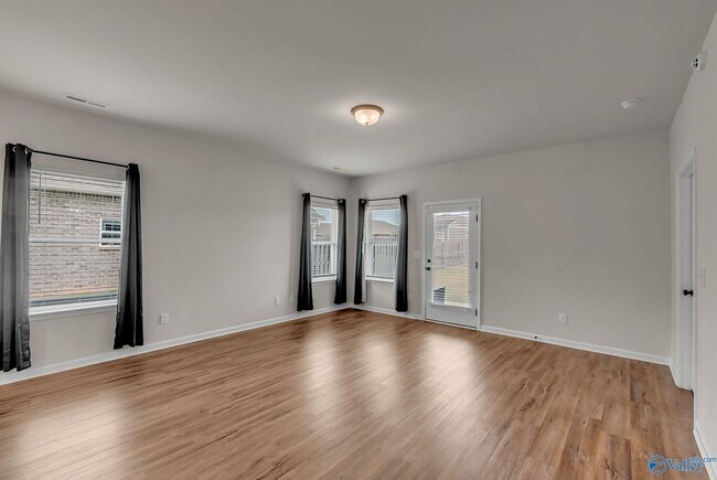 Building Photo - 29772 Logan Oaks Dr NW
