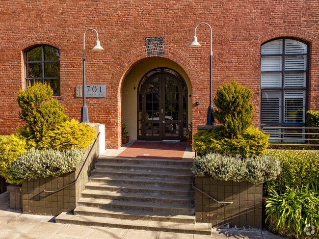 Entrance - Potrero Square Lofts
