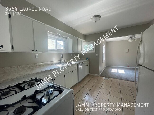 Building Photo - 3-Bedroom Single Family Ranch style home i...