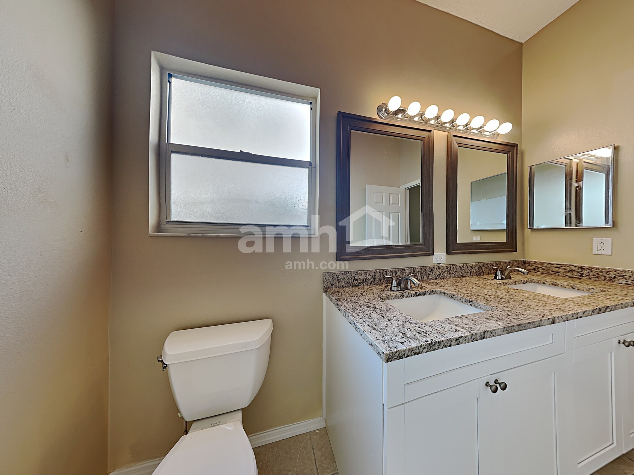 Building Photo - 523 Beth Ann St