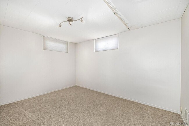 Building Photo - 1150 S Jackson St