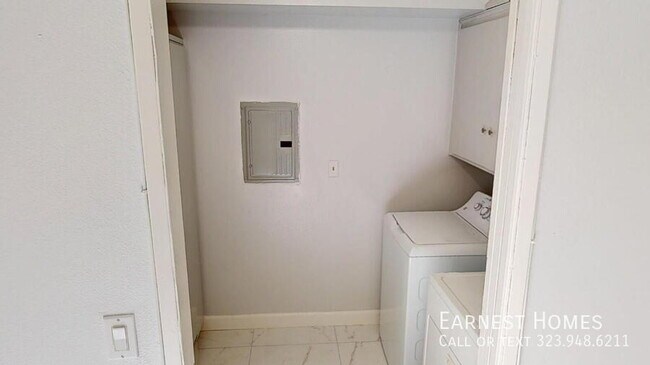 Building Photo - 5115 Kester Ave