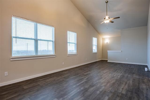 Building Photo - 747 Wheatfield Dr