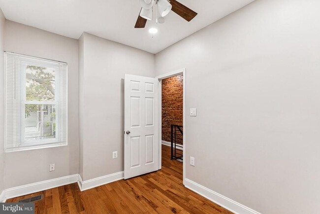 Building Photo - 5210 Rodman St