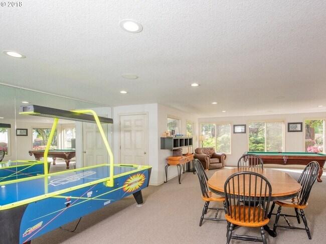 Building Photo - 5408 P St