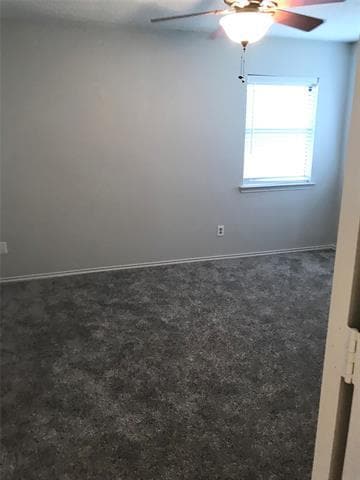 Building Photo - 304 E 6th St