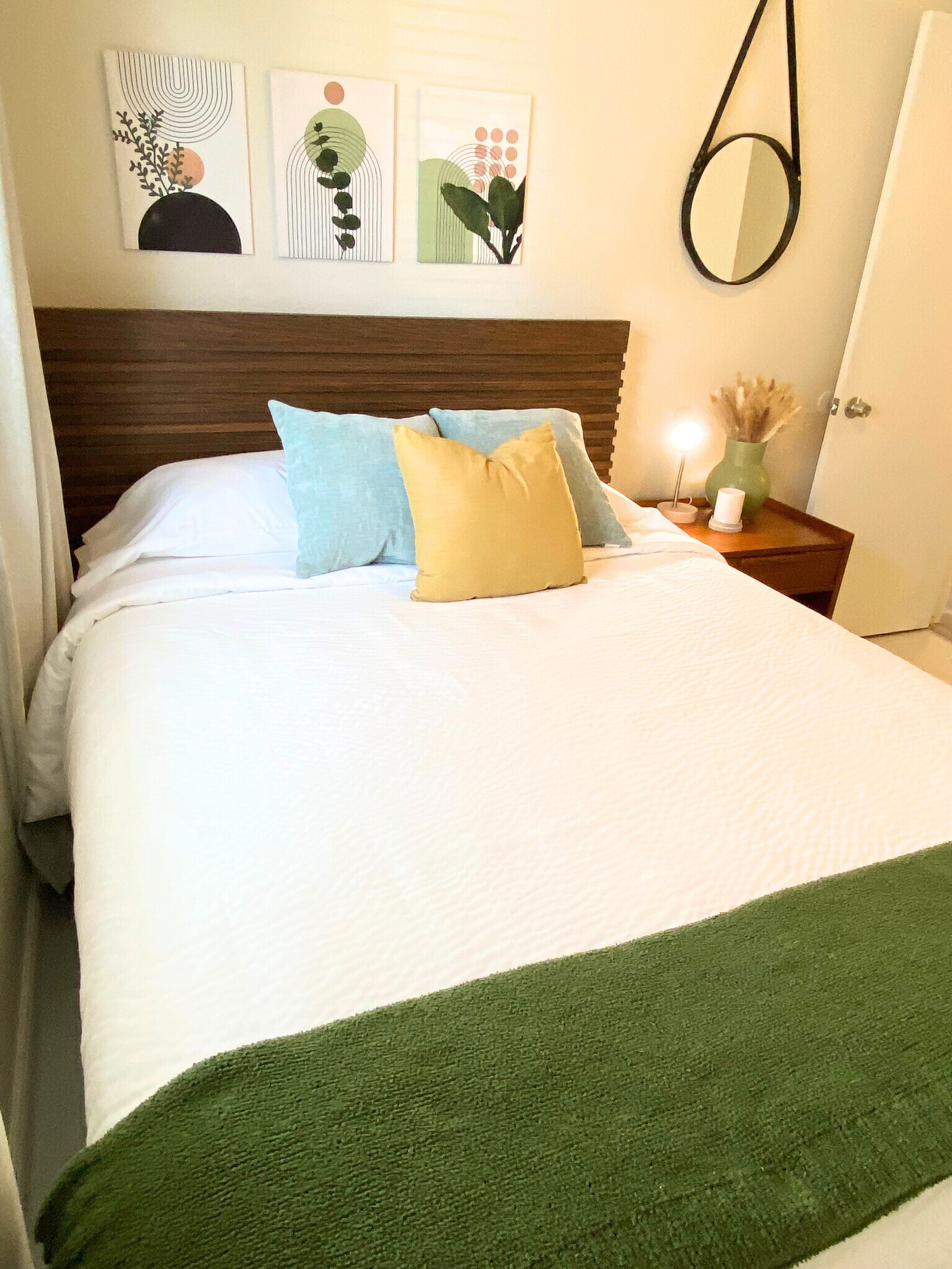 Bedroom 3-Queen size Bed - 1778 W 28th St