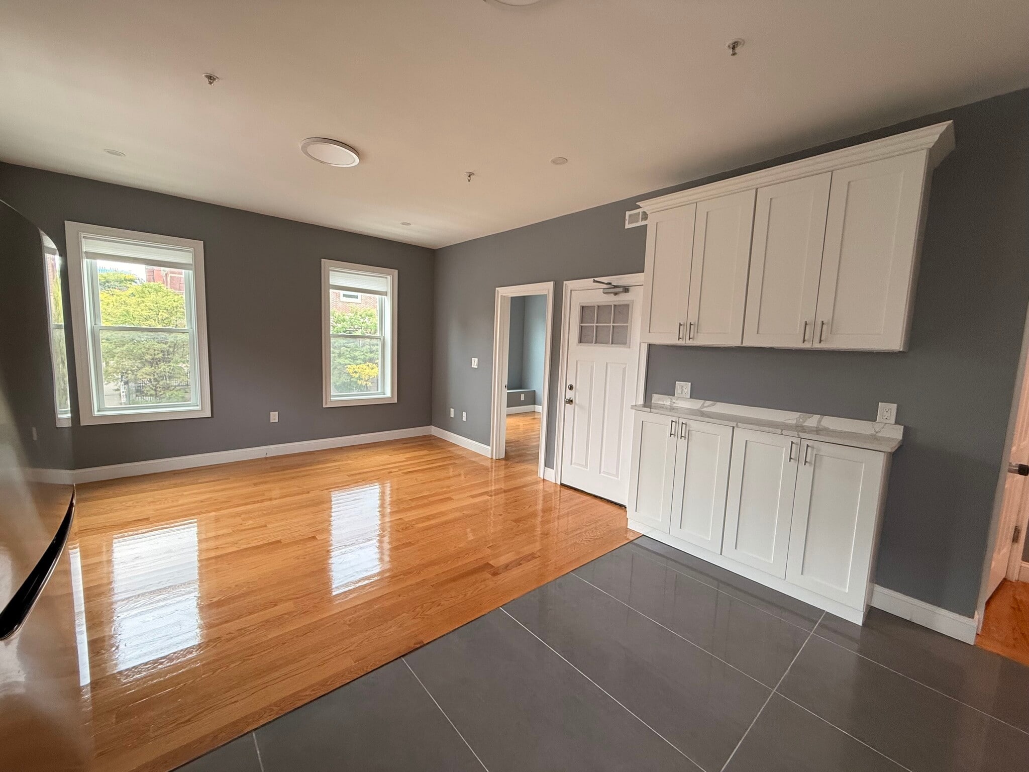 Building Photo - 339 Cambridge St