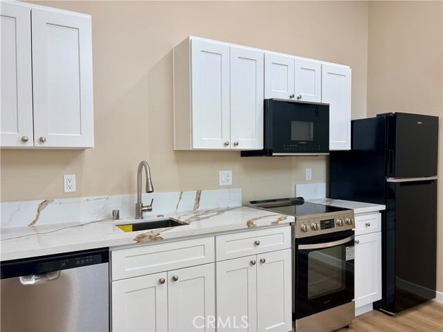 Building Photo - 1464 3rd St