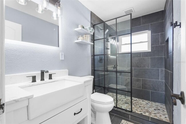 Building Photo - 5201 S Quincy St