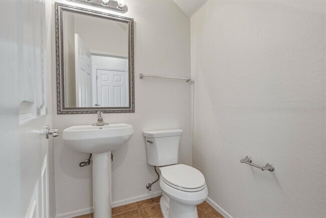 Building Photo - 5111 W El Cortez Trail