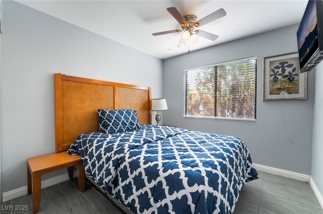 Building Photo - 7076 Gunslinger St