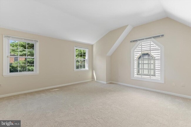 Building Photo - 208 Bristol Downs Dr