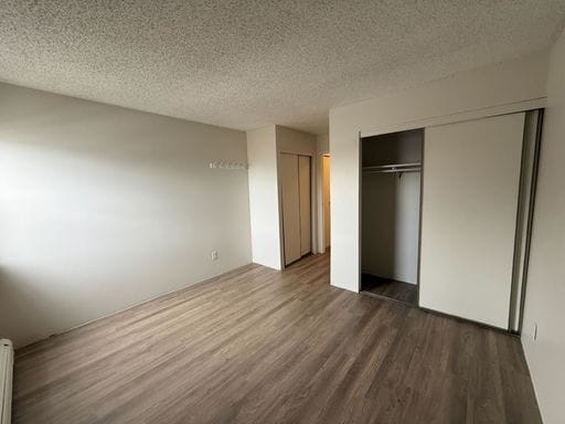 Building Photo - Nice 1 Bedroom 1 Bathroom Condo in Golden with Pool!! Available NOW!!