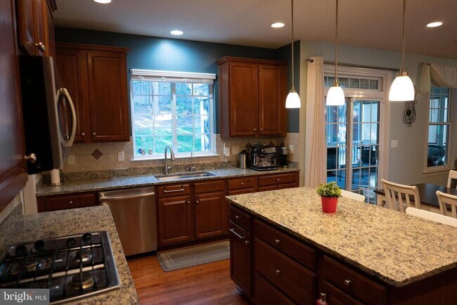 Building Photo - 12955 Luca Station Way