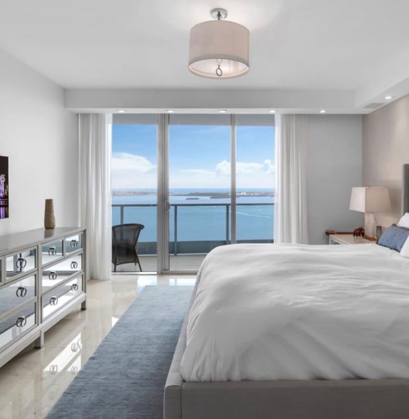 Building Photo - 1408 Brickell Bay Dr