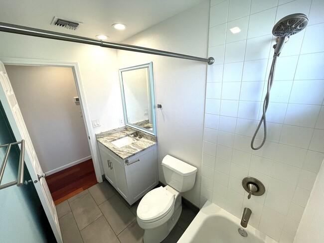 Building Photo - Central Kihei - Pi?ilani Villages 3 Bed 2 Bath Unfurnished Home with High end Finishes & Family-F...