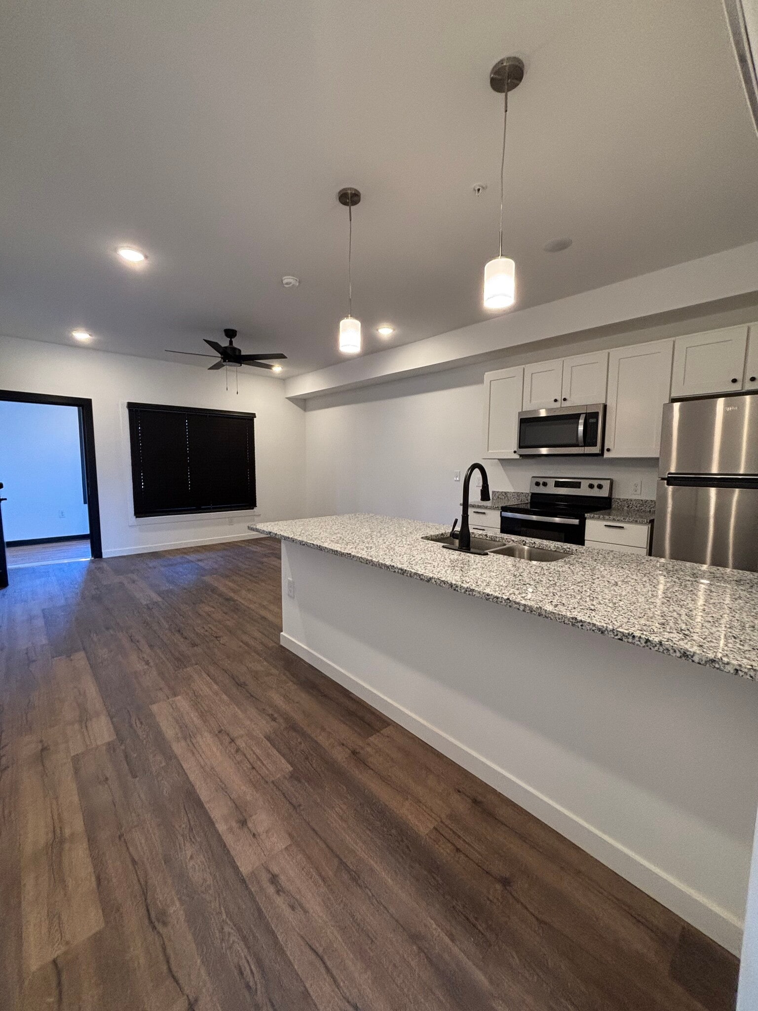 Building Photo - Phoenix Cinder