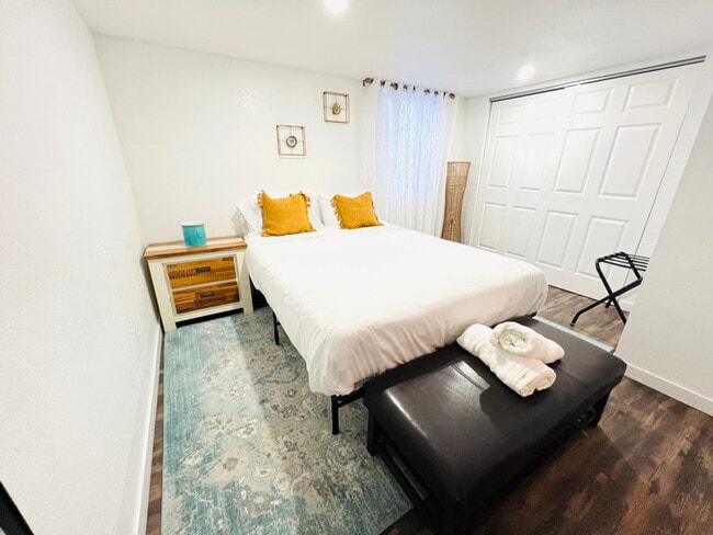 Building Photo - 6110 Lee St