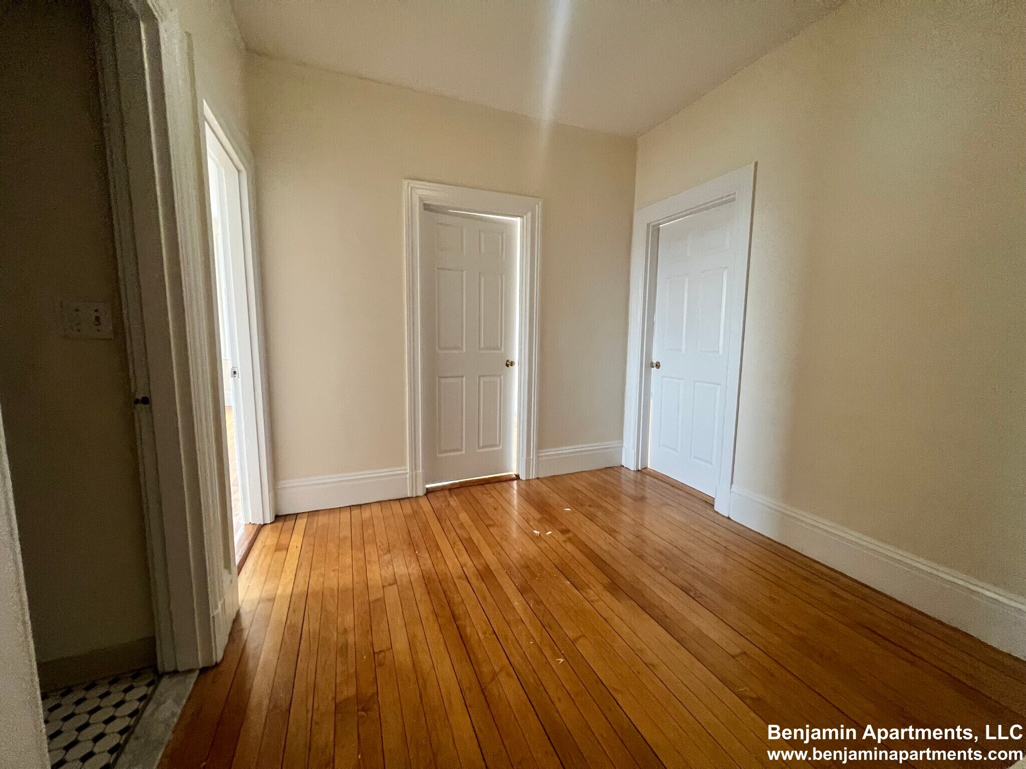 Building Photo - 435 Cambridge St