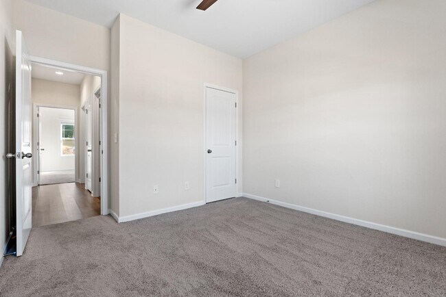 Building Photo - 311 Temple Cress Ave