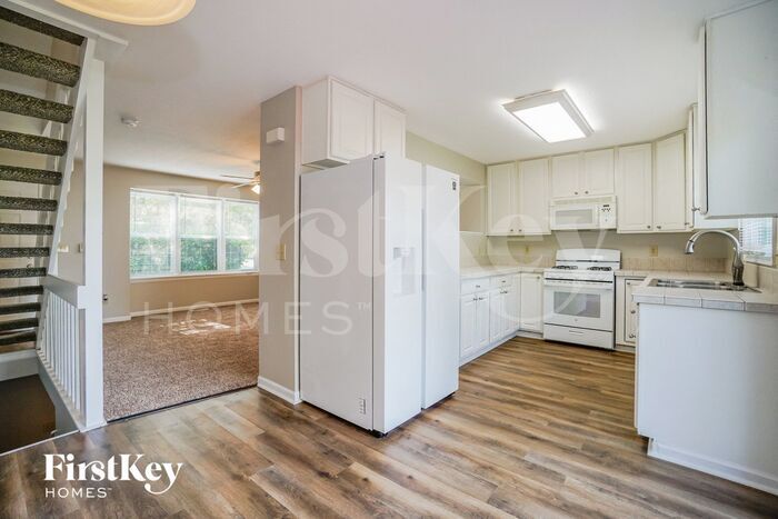 Building Photo - 2958 Badger Dr