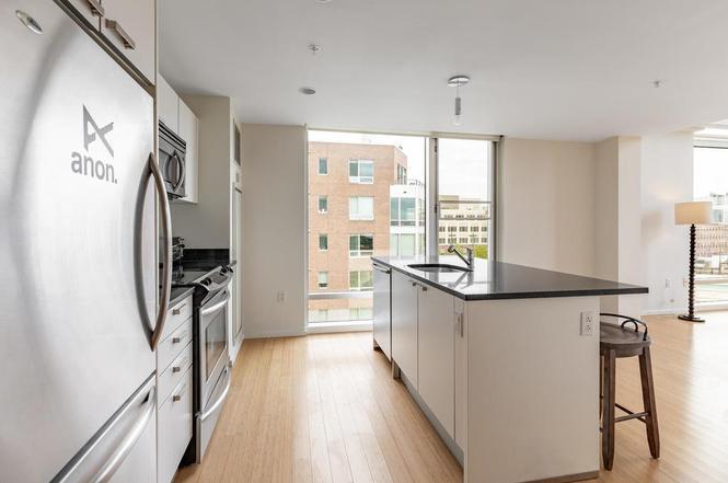 Building Photo - 1 Earhart St