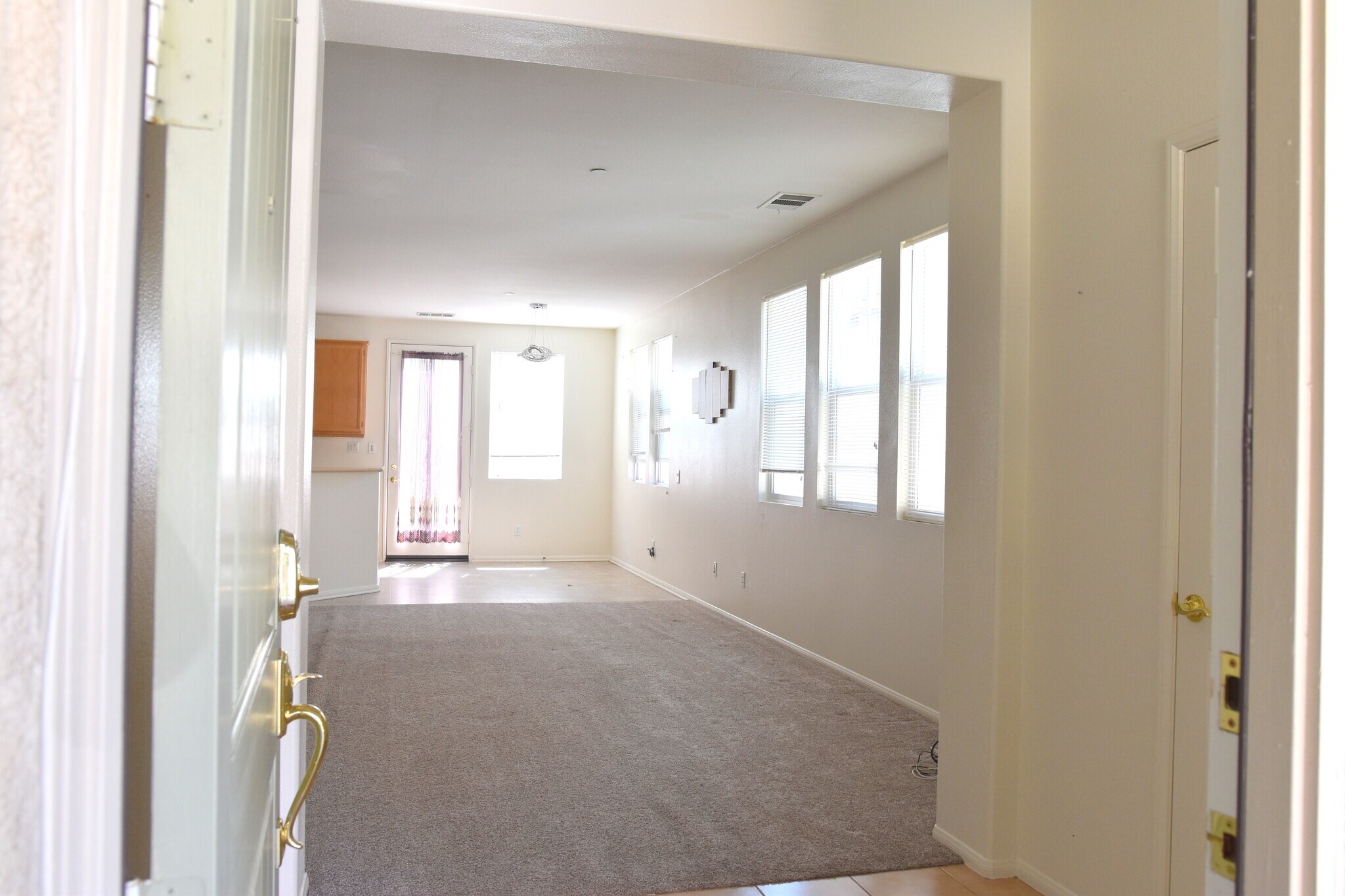 Building Photo - 25841 Silva Ct
