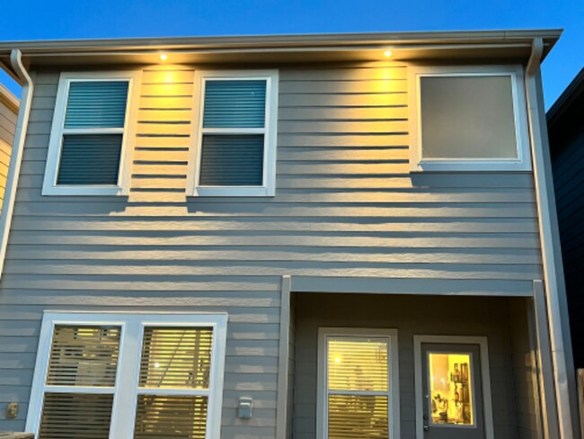 Building Photo - 17132 Wilthorne Colony Ct