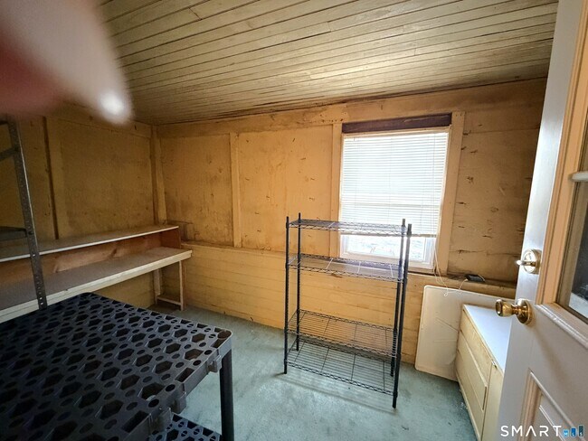 Building Photo - 1273 Hope St