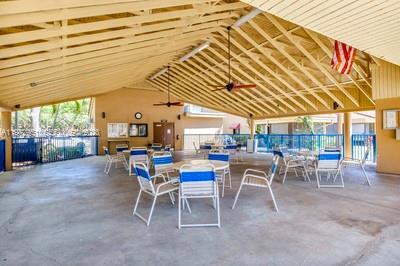 Building Photo - 15533 N Miami Lakeway