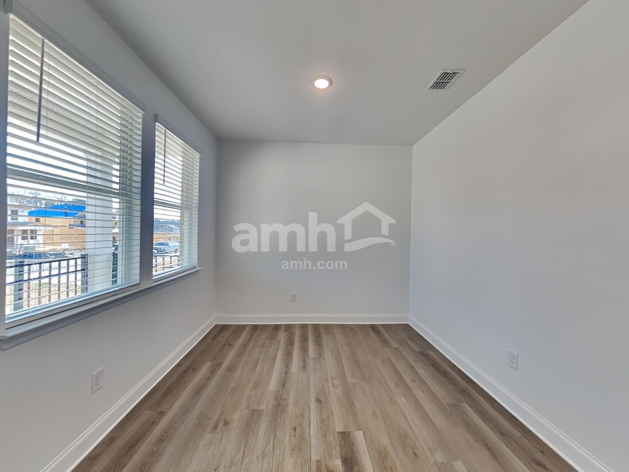 Building Photo - 1335 Soapstone Rd