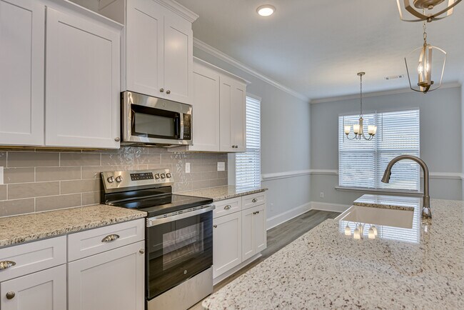 Building Photo - 926 Holbrook Dr