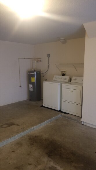 Building Photo - 1606 Legacy Park Dr