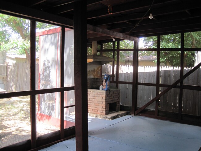 screened in porch - 2306 21st St