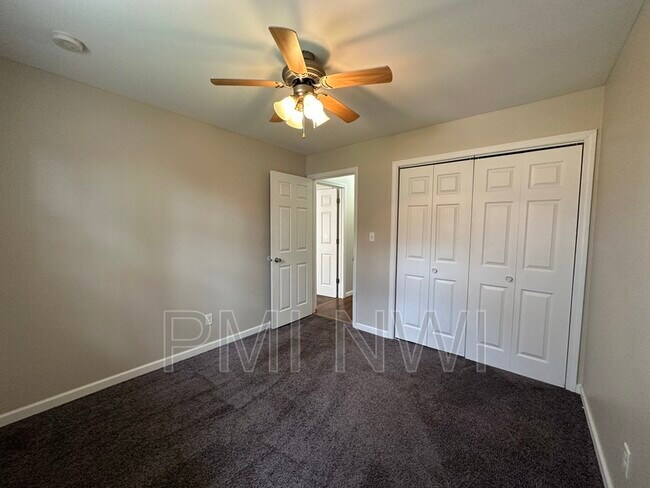 Building Photo - 3308 Brown St